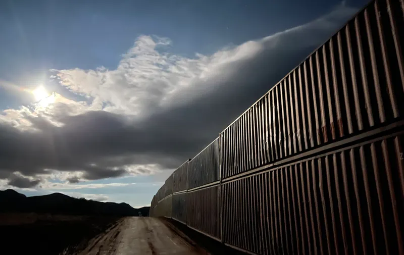 Contenedores en la frontera