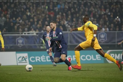 París Saint-Germain se impone 2-0 a Pau, avanza a cuartos de final de la Copa de Francia