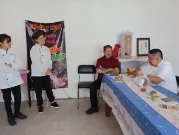 Elabora Escuela de Gastronomía del SMDIF proyectos para personas con diabetes y problemas digestivos