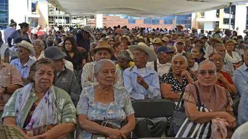 IMEF propone reforma en pensiones, sugiere subir aportaciones al 13.5% del salario base