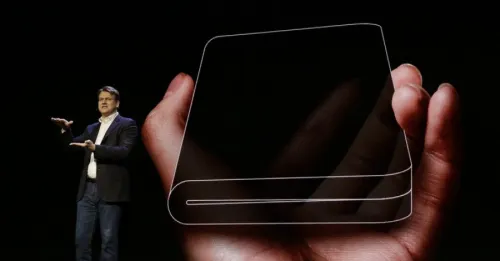 Samsung presenta imágenes de su primer teléfono con pantalla plegable
