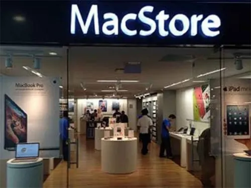Amagan a empleados y roban tienda Mac de Torre Reforma