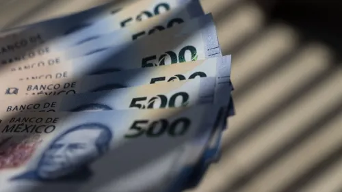 Sindicato de burócratas rechaza aumento salarial anunciado por Hacienda