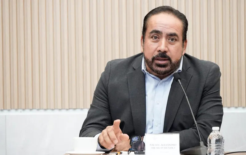 Rafael Micalco pide esclarecer presuntos vínculos con el crimen organizado en Acatlán tras señalamientos de Salomón Jara
