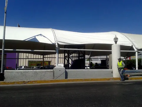 Cémex trabaja a marchas forzadas para concluir paraderos del Metrobús