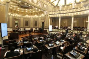 Analizar la legalización de marihuana, piden diputados