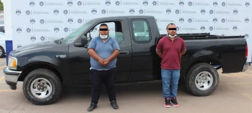 Exitosamente, recuperó policia municipal de Puebla una camioneta robada; hay dos hombres detenidos