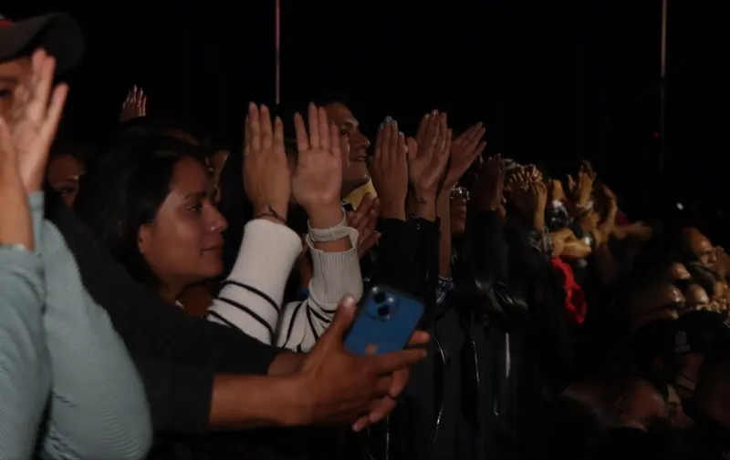 Noche bohemia y muy emotiva con la presentación de Fernando Delgadillo en la Feria de Atlixco 2024