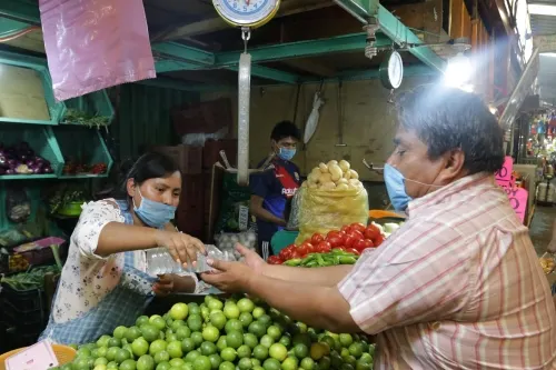 Una locura cerrar los mercados Puebla, no podemos hacerlo