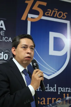De Revanchas y Morenovallefóbicos