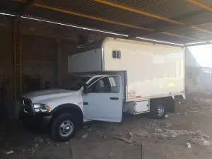 Estatales recuperan camioneta con medicamentos valuados en 600 mp