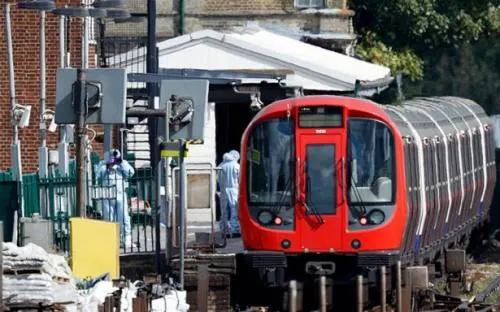 Imputan a adolescente por atentado en metro de Londres