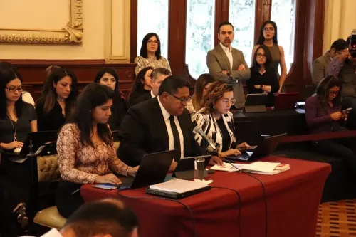 Acusan que estructura alta de la administración de Banck se robó 260 celulares