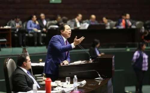 Diputados aprueban ir a controversia por salarios altos en el INE
