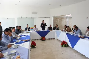 Gali y auxiliares suman esfuerzos a favor de Puebla