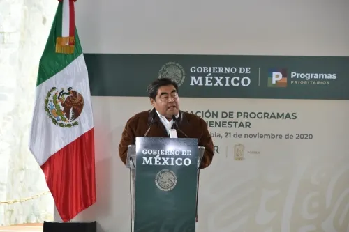 ¿A quién apoyará Barbosa si la candidata es Claudia Rivera?