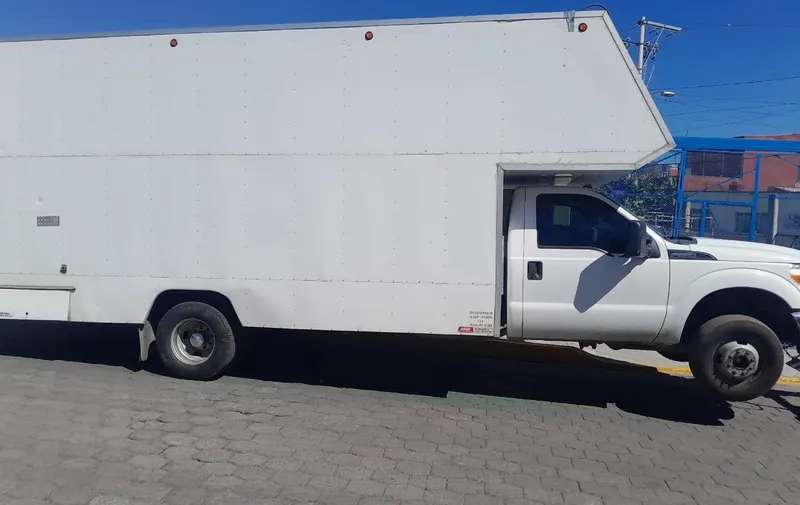 camioneta-ford-f350-recuperada-la-magdalena-axocopan