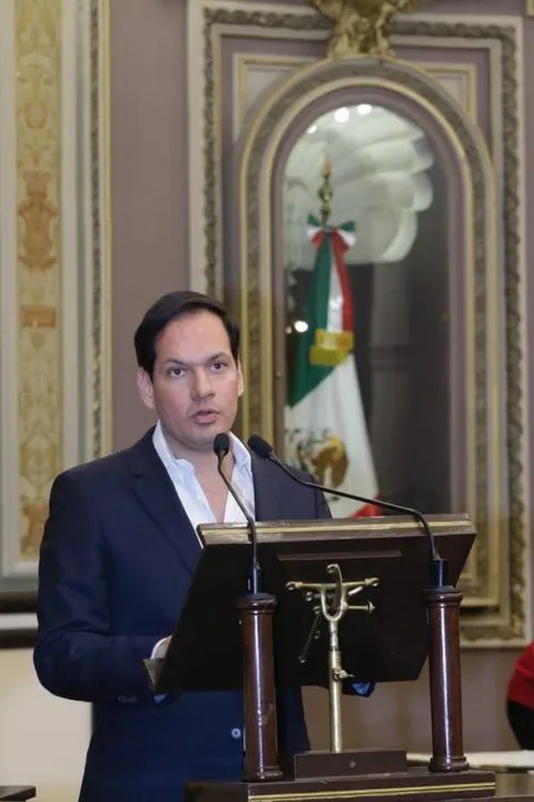 Busca Juan Pablo Kuri mejorar el servicio de verificentros