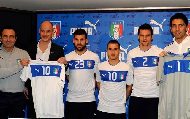 Presenta Italia segunda piel