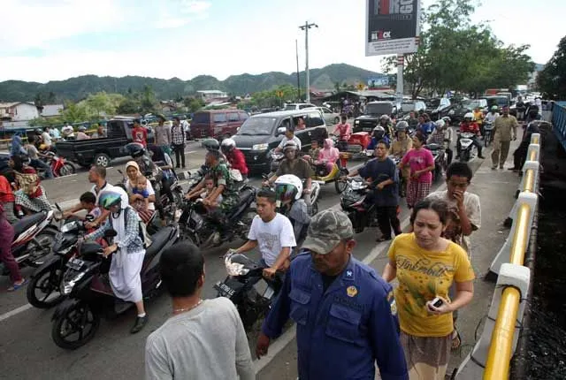 Terremoto en Indonesia alerta a países de la zona