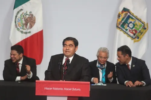Un gobierno equitativo, que combata la corrupción y aplique la ley, la apuesta de Barbosa