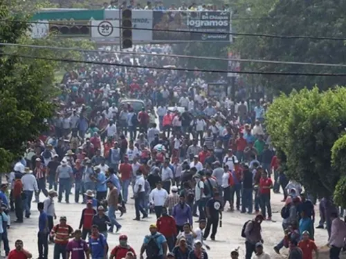 Se espera que 10 mil maestros marchen en inicio de clases