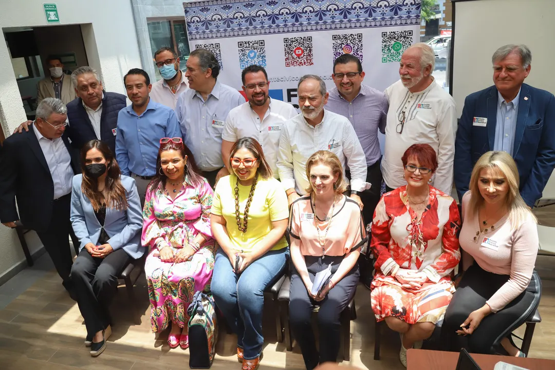Nace en Puebla “Frente Cívico Nacional” anti AMLO y anti Morena