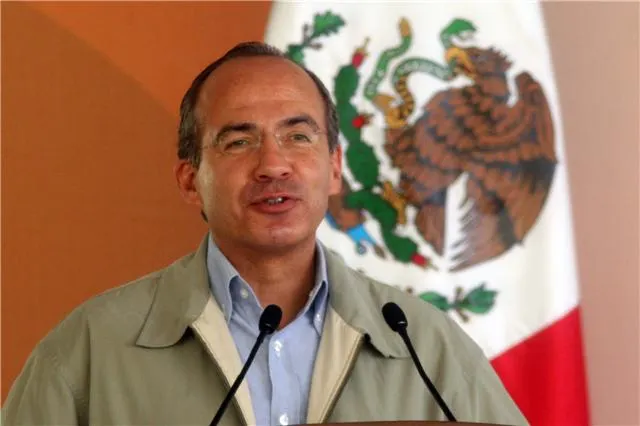 Felipe Calderón dejó 26 obras inconclusas en Puebla