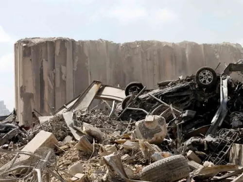 Explosión en Beirut pudo dejar residuos tóxicos, alerta la ONU
