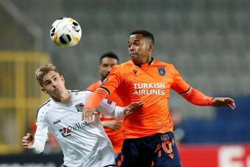 Istanbul de Turquía anuncia que Robinho no seguirá en el equipo