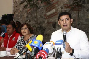 Armenta descarta ir por gubernatura y asegura cumplirá periodo como diputado