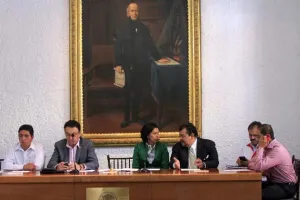 Presidente de Comisión Permanente no acude a la sesión