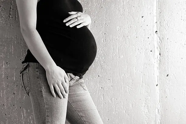 Embarazos infantiles y adolescentes