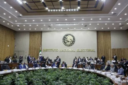 El INE define sedes y fechas de los tres debates presidenciales