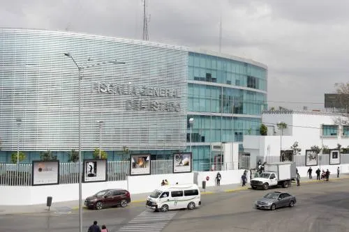 Vinculado a proceso sujeto acusado de robo de vehículo y daño doloso en Tlacotepec: FGE