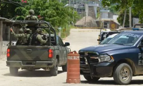 Trasladan a 13 reos del penal de Las Cruces a reclusorios de Guerrero