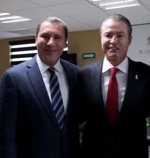 RMV acompaña a Quirino Ordaz a su toma de protesta como gobernador de Sinaloa