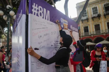 Ayuntamiento de Puebla implementa espacios de ‘libre expresión’ en el Zócalo de la ciudad