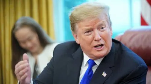 Trump arriba Calexico para supervisar renovación de cerca fronteriza