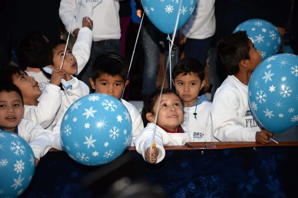 Niño ilusión