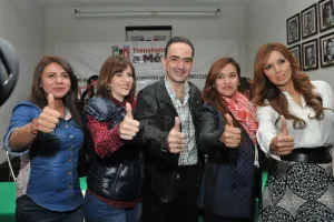 Emite PRI constancias de candidatos para cinco distritos de Puebla