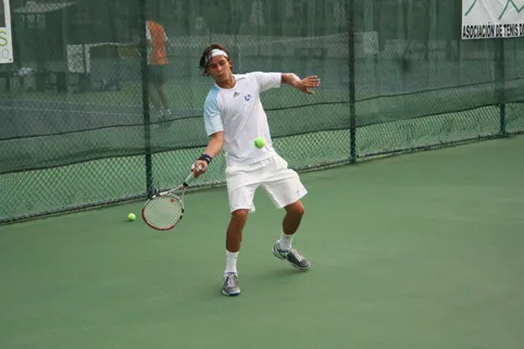 Borregos Puebla domina en el Intertecs de tenis