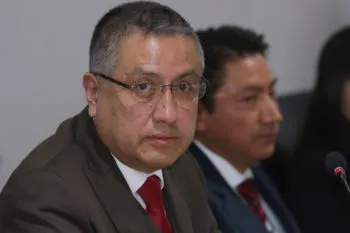 Promueve Abelardo Cuéllar nuevo amparo por violación a su presunción de inocencia