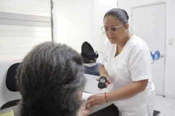Promueve SMDIF Puebla cuidado y prevención de enfermedades a través del servicio de enfermería