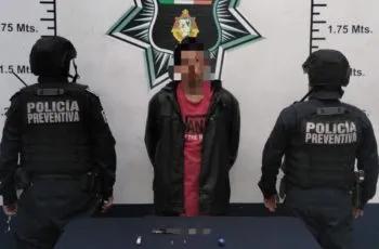 Gracias a una denuncia ciudadana, policías de Atlixco detienen a un sujeto armado