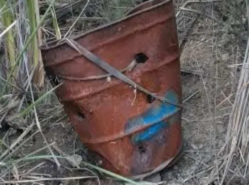Hallan en tambos 10 cadáveres de personas en Tijuana