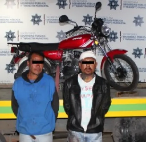 Recuperó SSPTM una motocicleta robada; hay dos detenidos