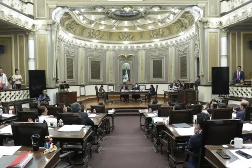 Congreso aprueba, con oposición del PAN, Reforma Educativa de AMLO
