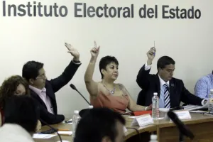 Cumple el IEE con sentencias de tribunales electorales