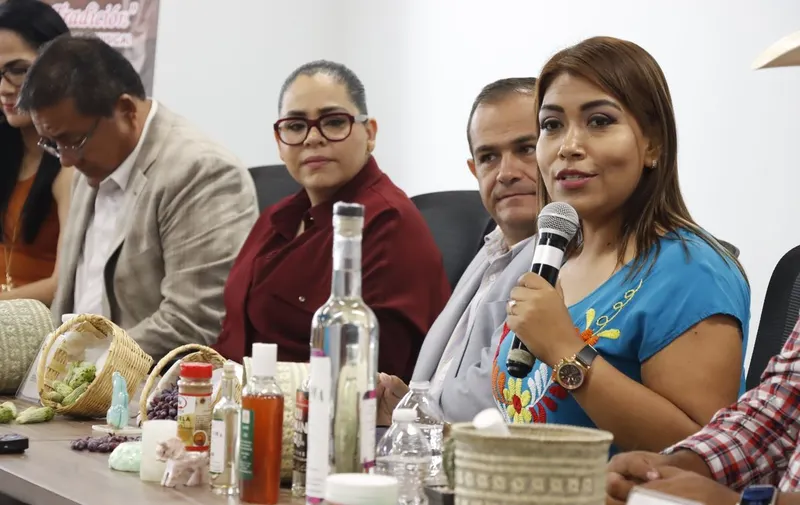leonela-jazmin-martinez-ayala